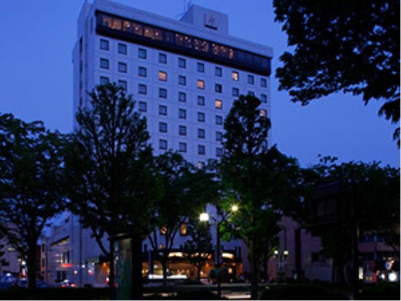Toyama Daiichi Hotel Toyama Station Exterior foto